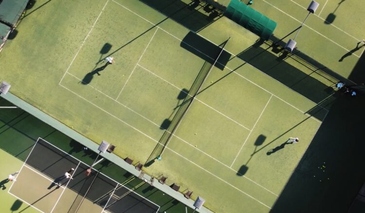 Dimensions du court de tennis