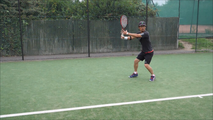 Coup droit tennis