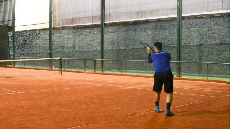 Meilleures balles de tennis pour les courts en terre battue - Guide d'achat - Joueur