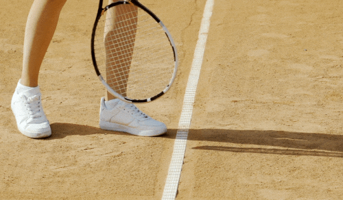 kadın için tenis ayakkabıları