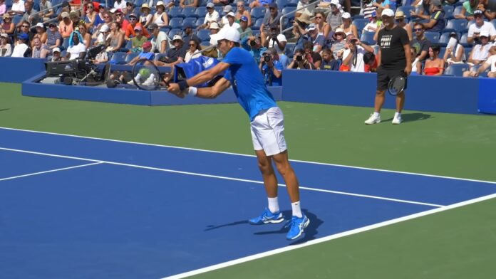 Adjusting Steps to Return the Ball